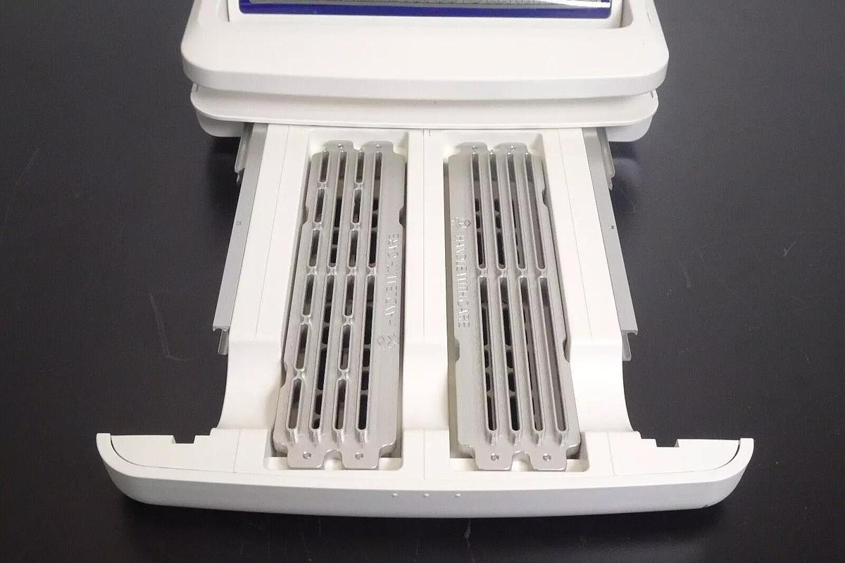 Used Invitrogen SLF2000 iBind Flex Western Device