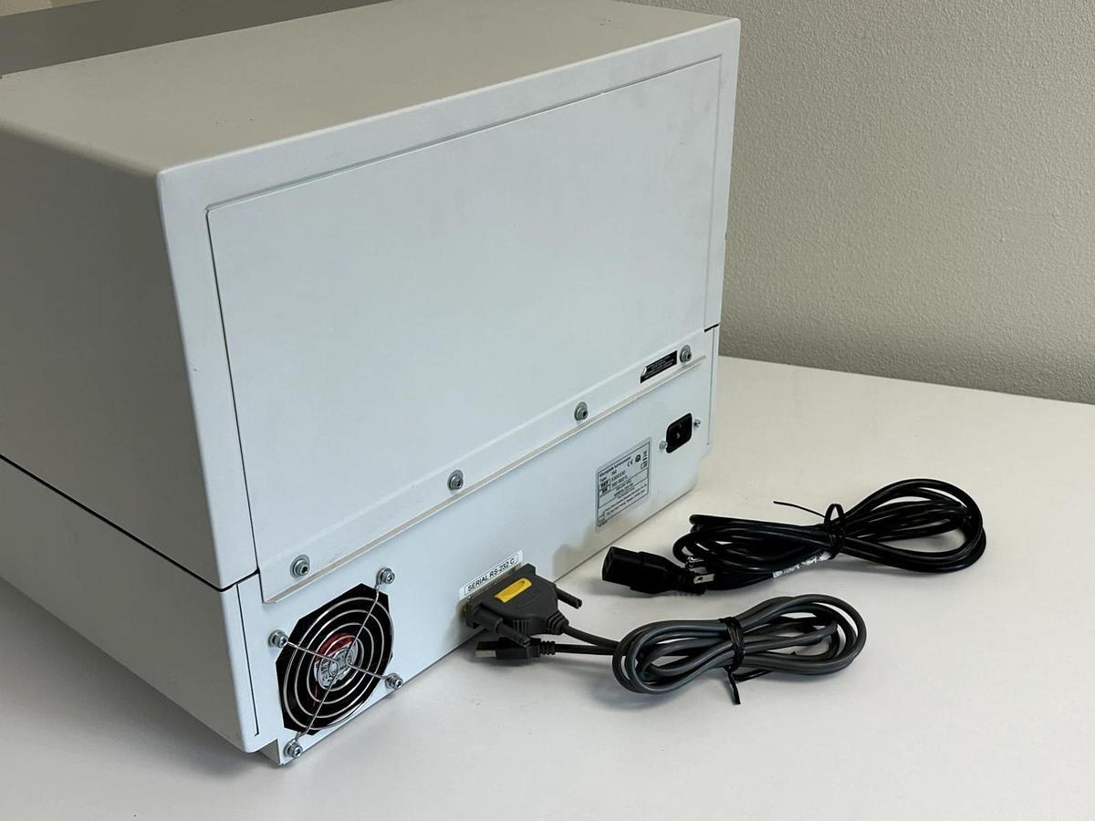 Used Thermo Scientific Luminoskan Microplate Luminometer 392 | Mfg: 2018