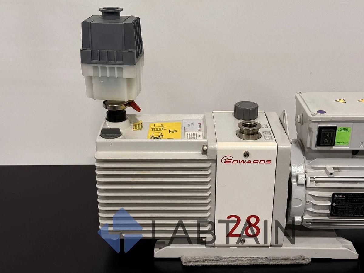 Used Vacuubrand MZ 2C Diaphragm Vacuum Pump – Oil-Free Membrane Pump – Excellent Condition