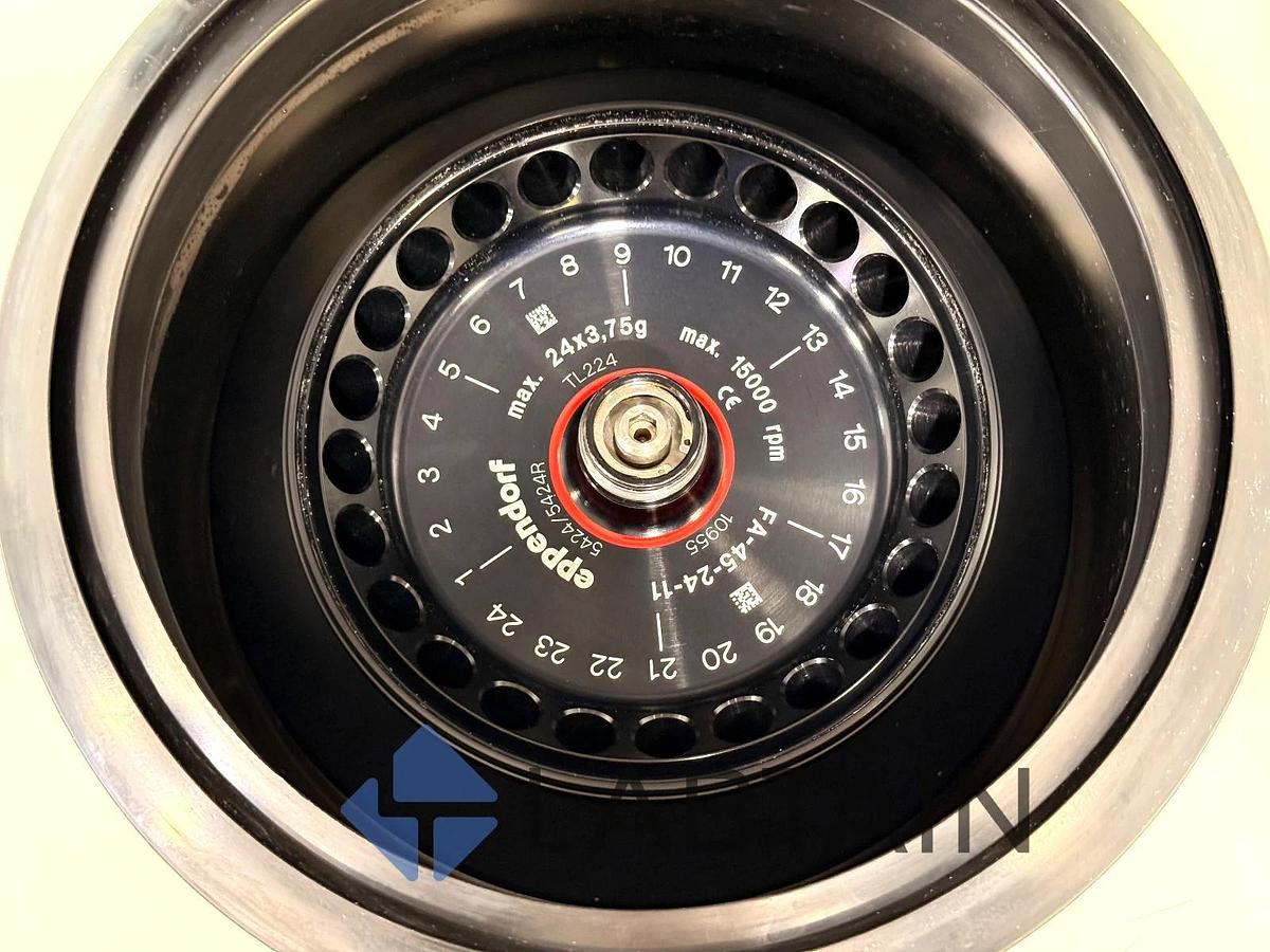 Used Eppendorf 5424R Refrigerated Centrifuge w/ FA-45-24-11 Rotor – 5424/5424R – Tested