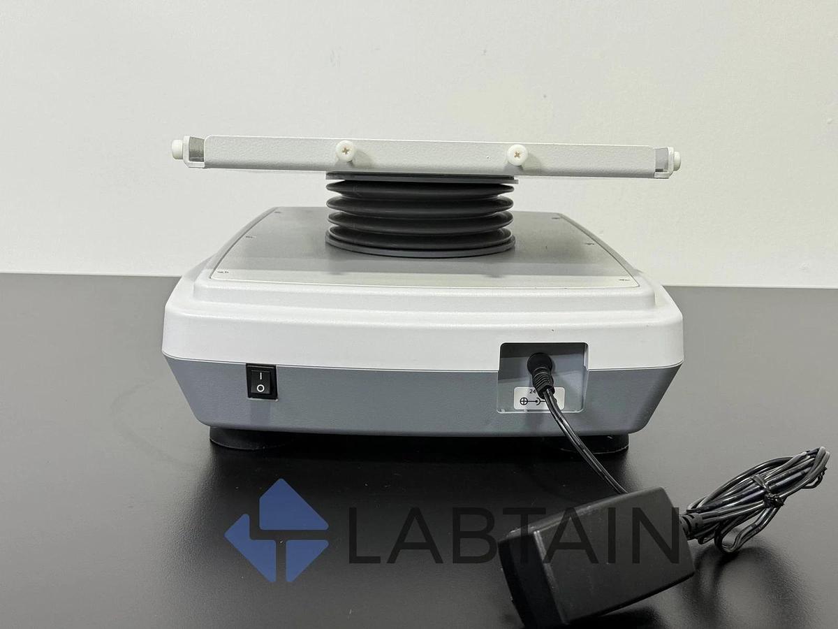 Used Fisherbrand Mini Vortex Mixer - Model 88861064 - 2800rpm | J1C7E6A597