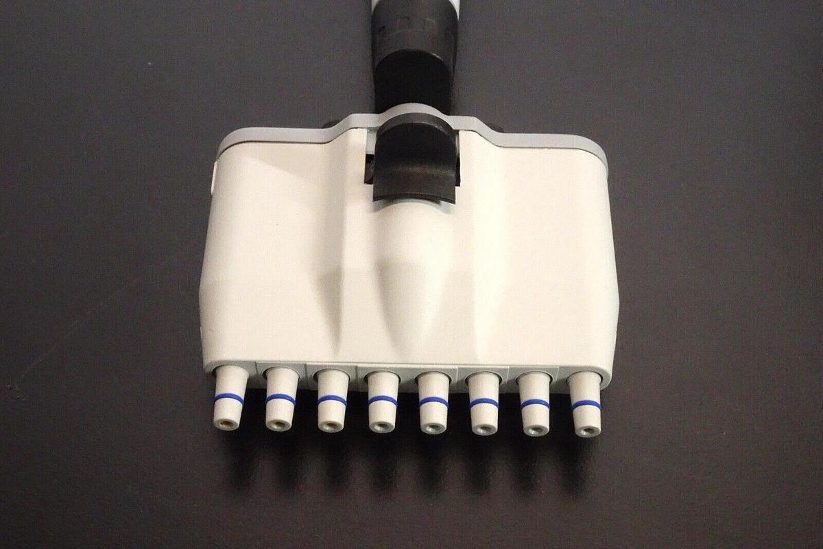 Used Vacuubrand BVC Professional – Fluid Aspiration System