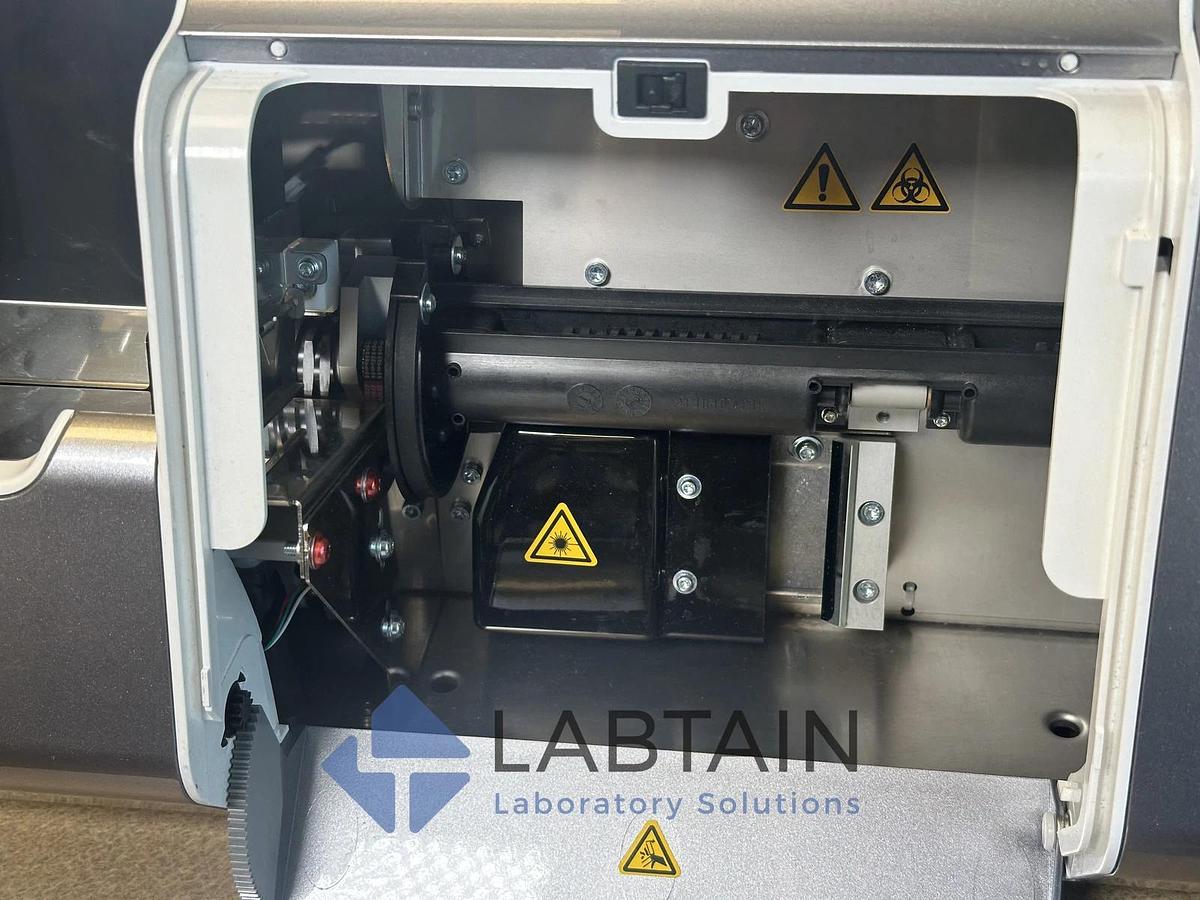 Used Danaher / Beckman Coulter DxH 560 Autoloader Hematology Analyzer – S/N BF120490 – Tested