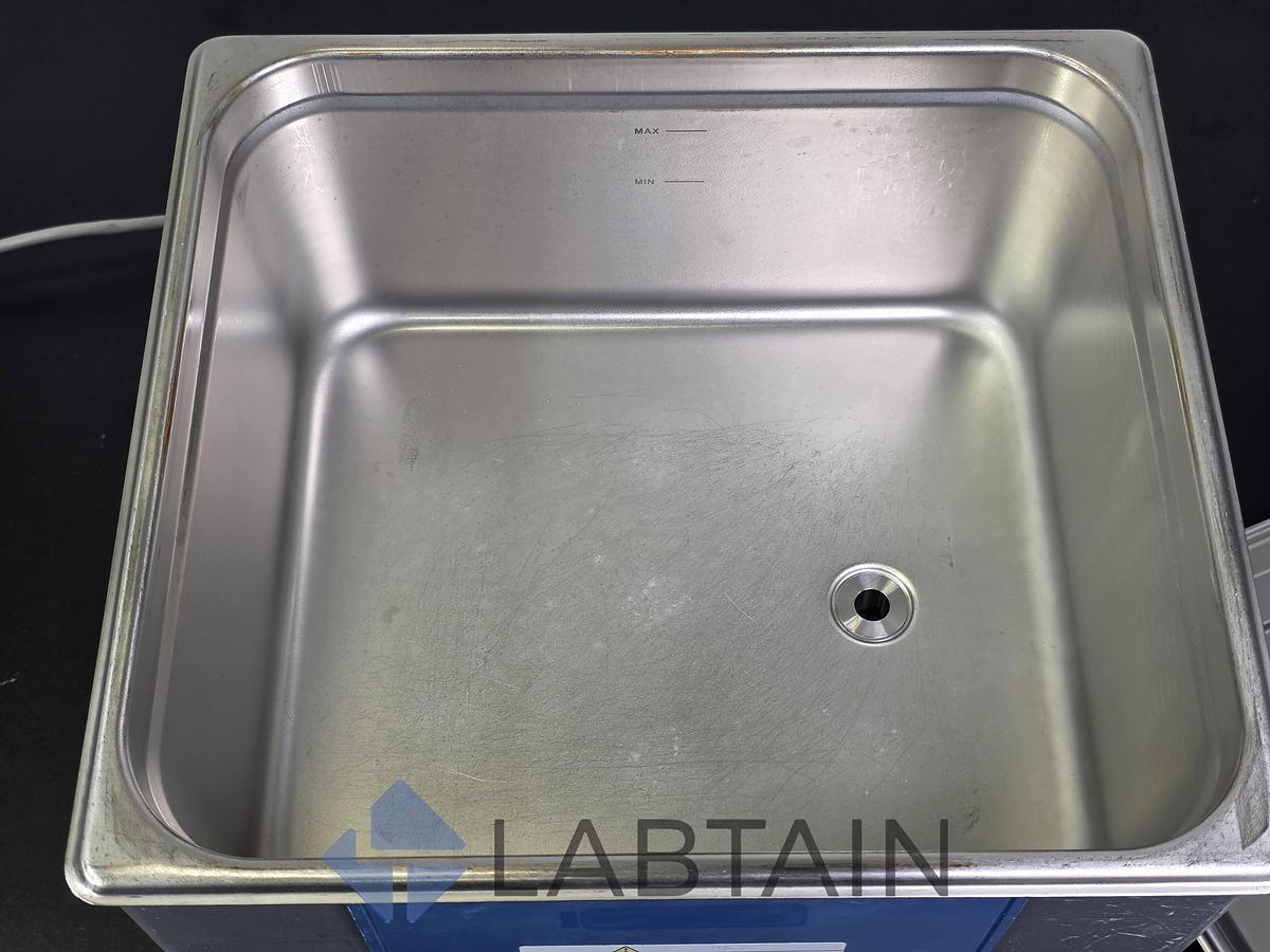 Used VWR 97043-976 Digital Laboratory Ultrasonic Cleaner w/ Lid Used