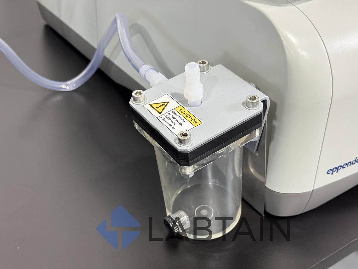 Used Eppendorf Vacufuge 5305 Plus Concentrator – Complete System – S/N 5305KI028555 – Used