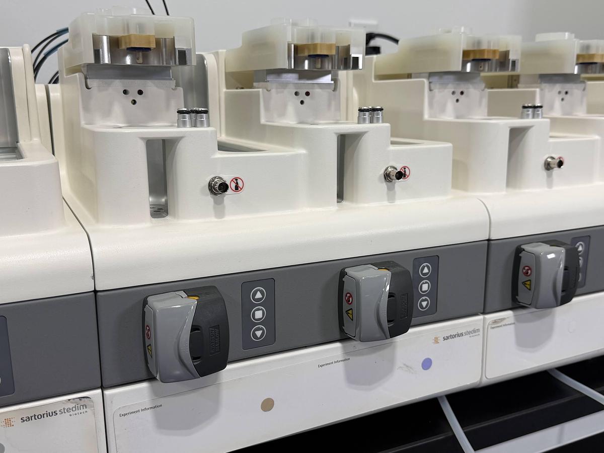 Used Sartorius ambr 250 Modular 8-Way Bioreactor System For Parts/Repair No Software