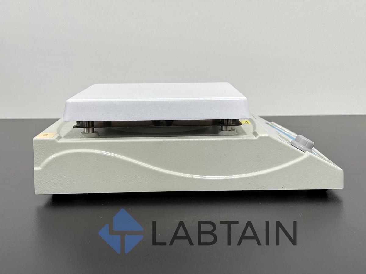 Used Benchmark Scientific Digital Hotplate H3770-H