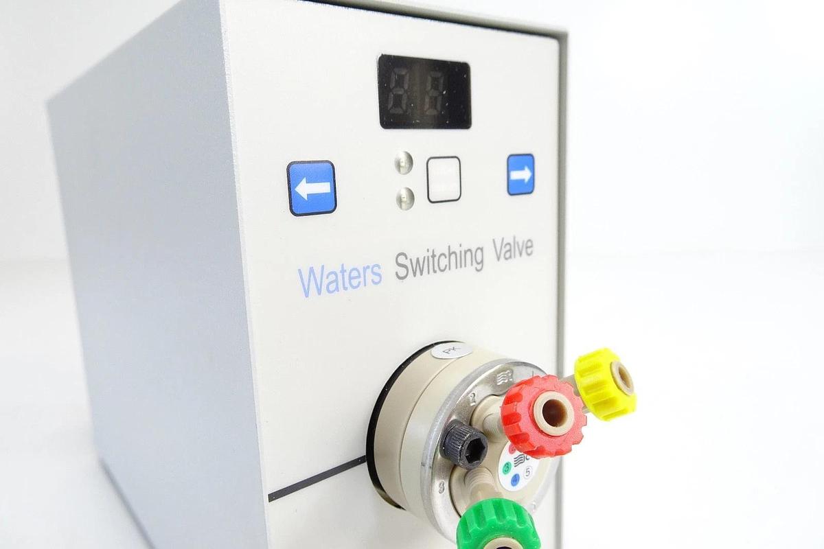 Used Waters Switching Valve EV750-100-WA w/ Power Supply