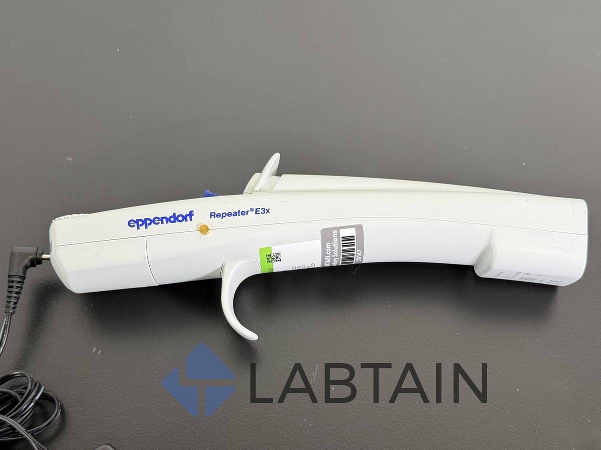 Used Eppendorf Repeater E3X Electronic Dispenser Pipette – 1 µL to 50 mL – S/N H44518J – Used