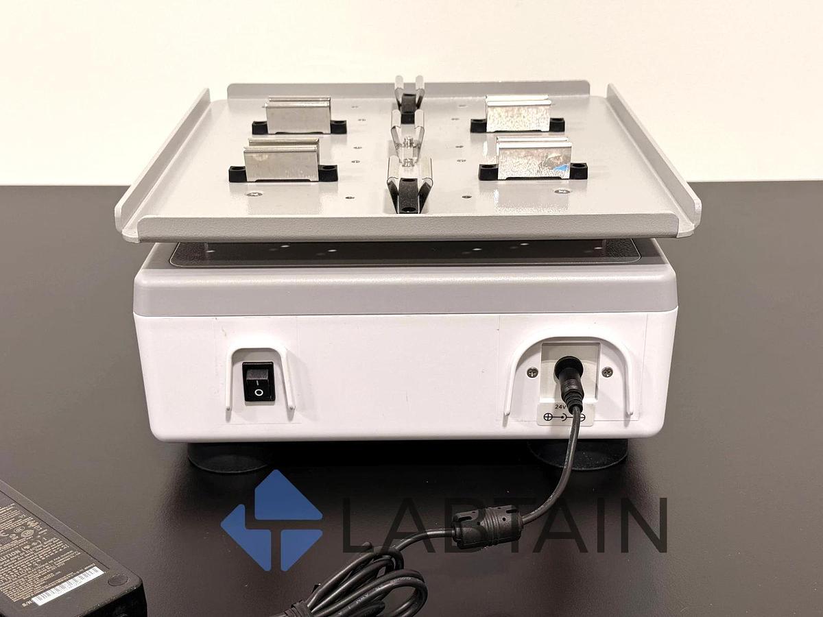 Used Thermo Scientific Digital Microplate Shaker 88882005 Orbital PID Compact Shaker