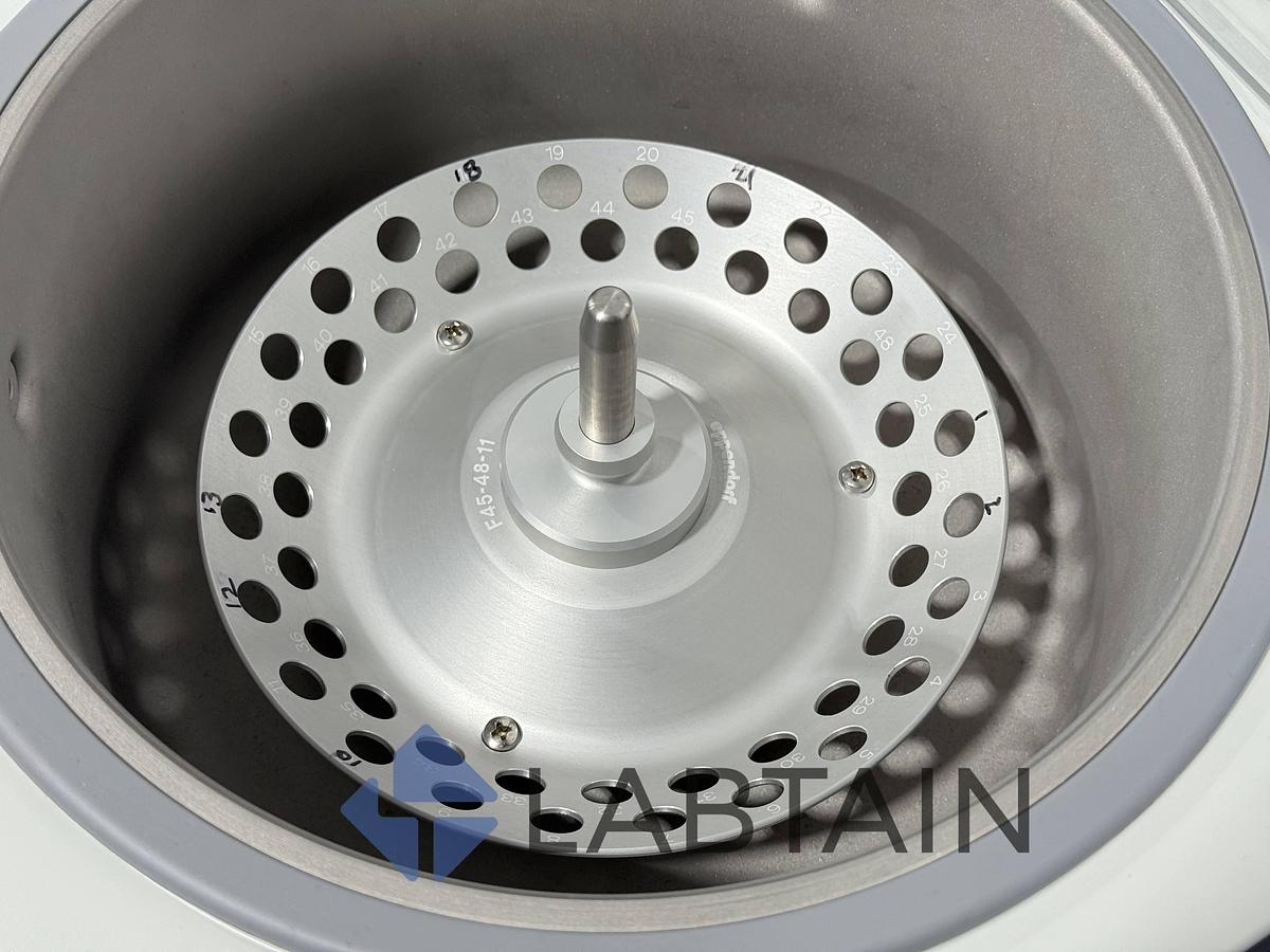 Used Eppendorf Vacufuge 5305 Plus Concentrator – Complete System – S/N 5305KI028555 – Used