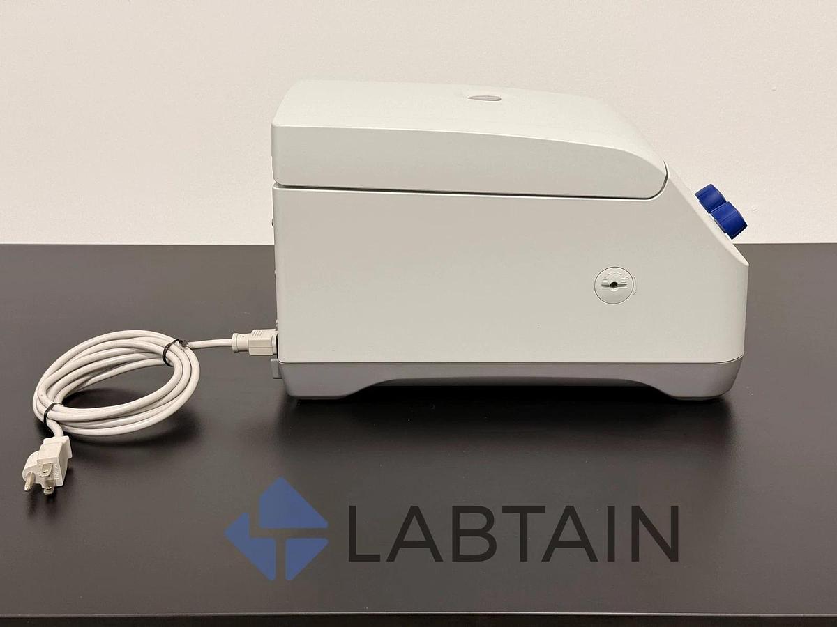 Used Eppendorf 5425 Microcentrifuge w/ FA-24x2 Rotor 5405JH215779 – Tested