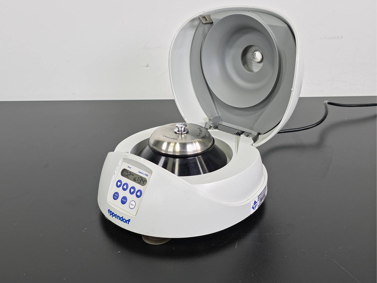 Used Eppendorf MiniSpin Personal Microcentrifuge (13,400 RPM) Used