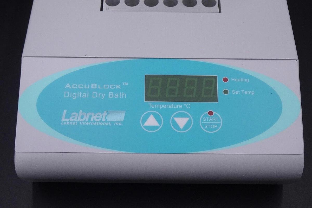 Used Labnet AccuBlock Digital Dry Bath D1100