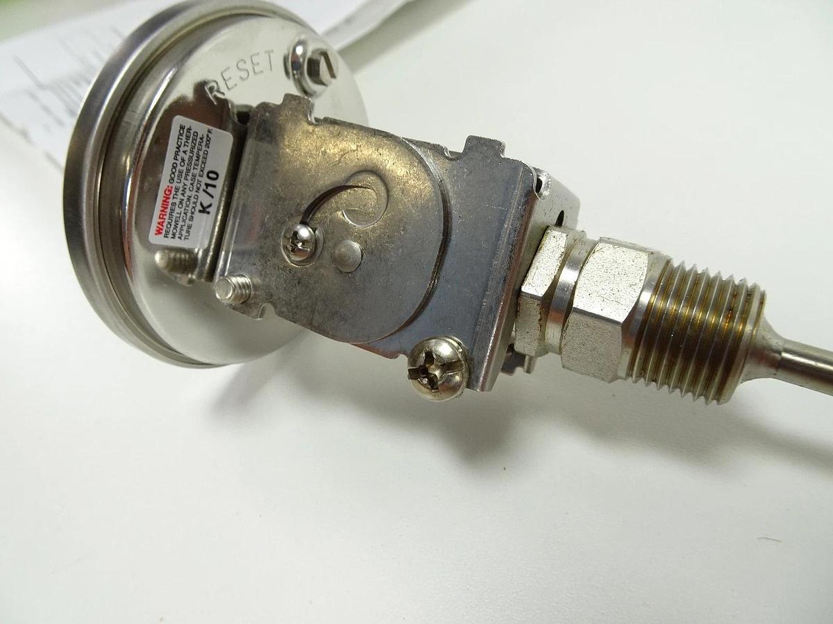 ASHCROFT Bimetal Thermometer with Everyangle Connector 30EI60E090XC4SG