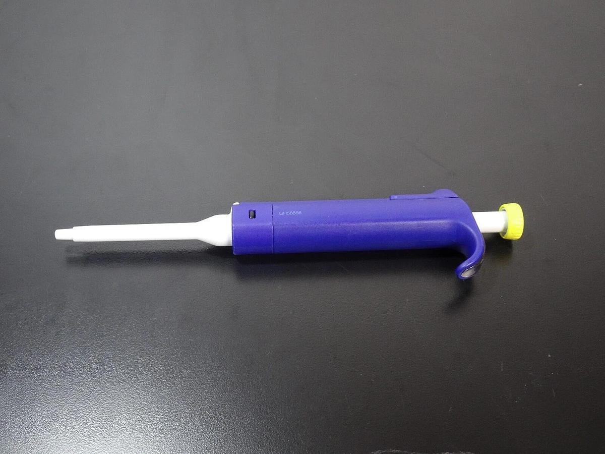 Used Fisherbrand Finnpiptte II Variable Pipette | 20-200uL
