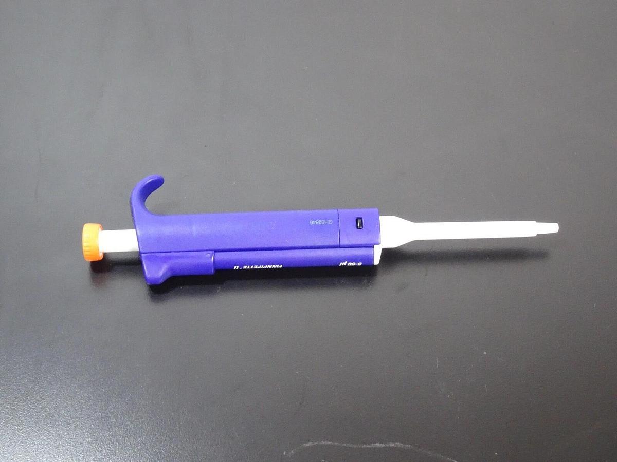 Used Fisherbrand Finnpiptte II Variable Pipette | 5-50uL