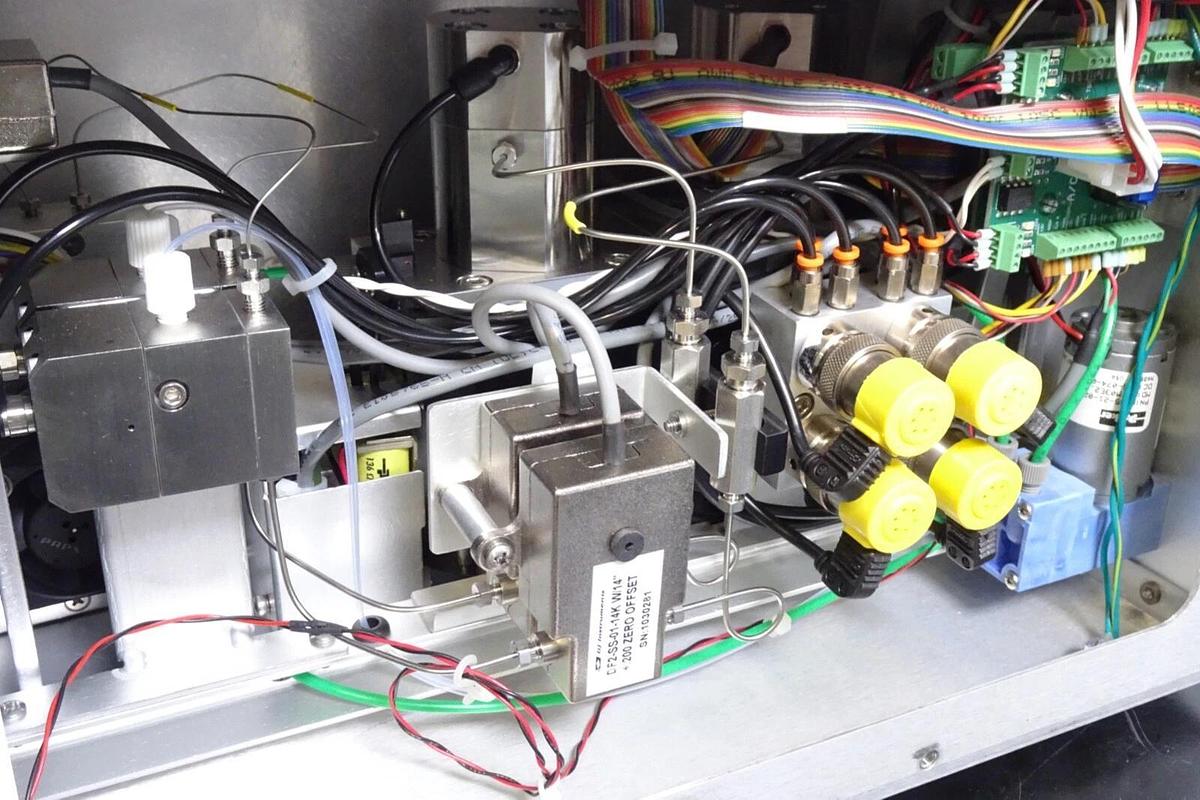 Used AB Sciex / Eksigent ekspert MicroLC 200 – w/ PAL Autosampler – S/N 13-01-19-222