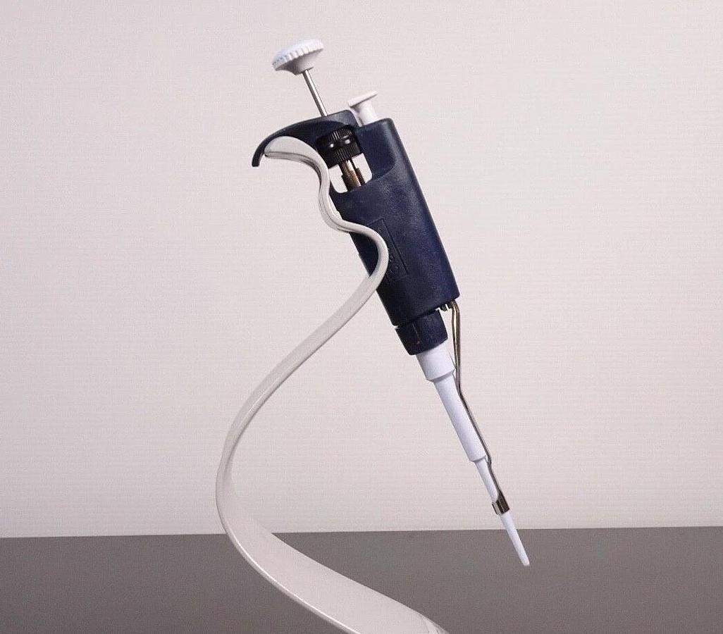 Used Rainin Classic Lab Pipette PR-20 | 2-20uL Single Channel Manual Pipette