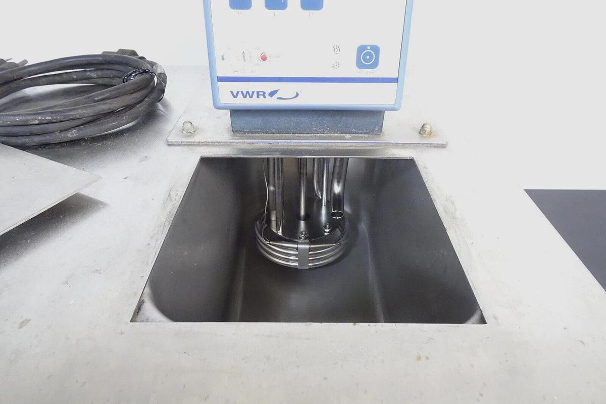 Used VWR 1140S Refrigerated Heated Circulating Bath