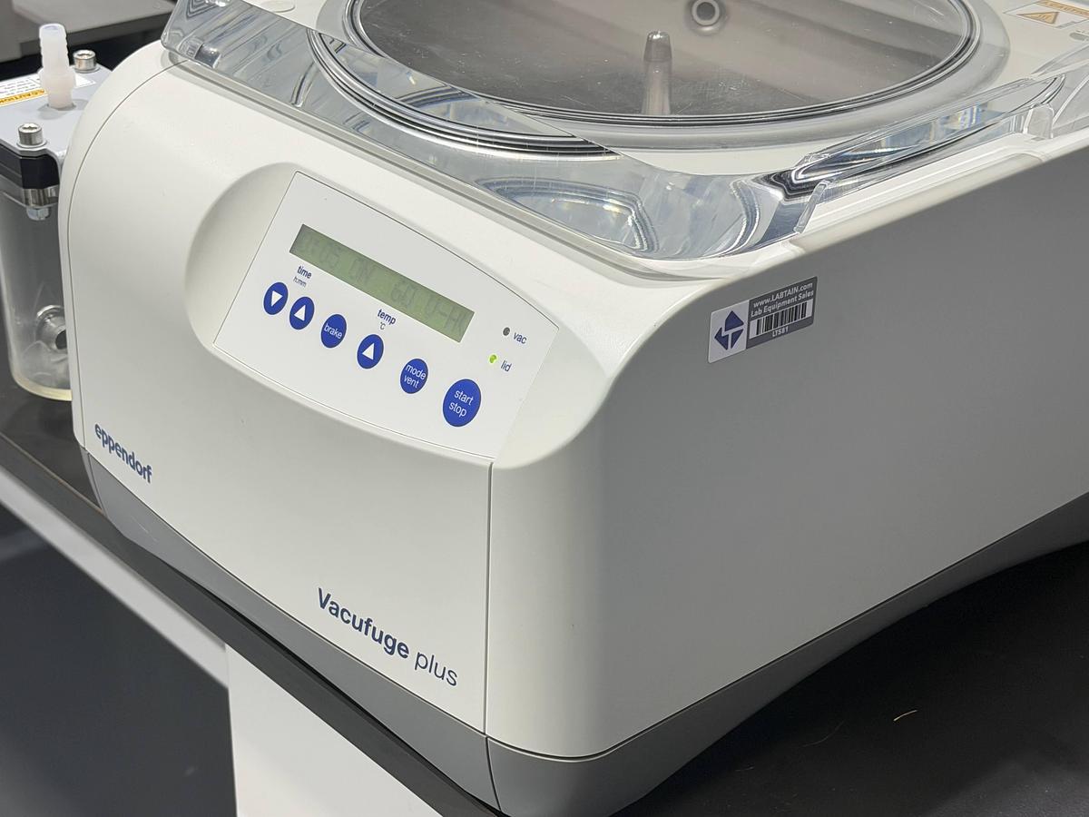Used Eppendorf Vacufuge Plus – Vacuum Concentrator – Complete System – Used