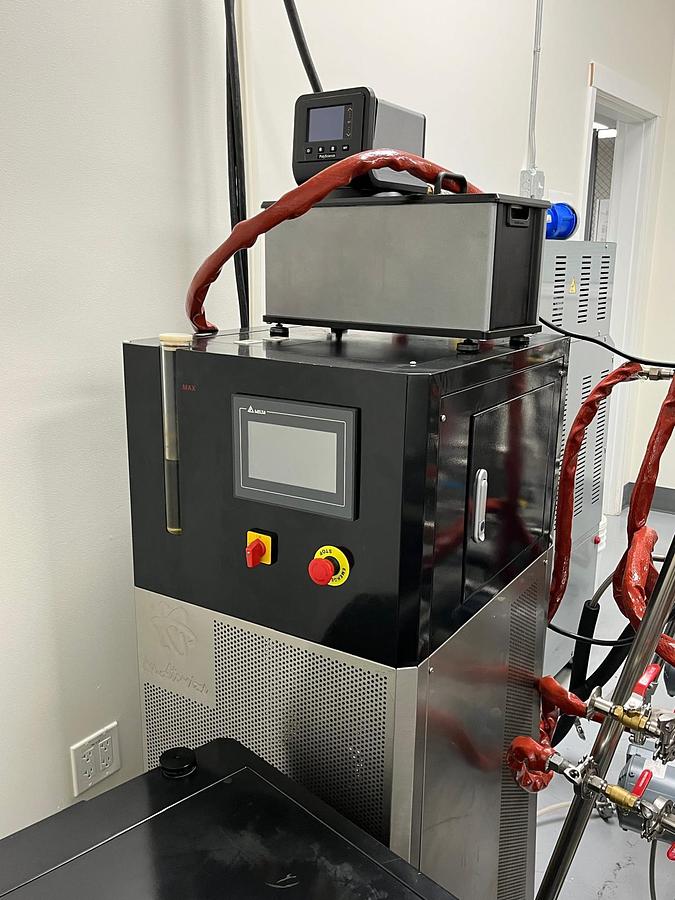 Used YHCHEM YMD-5S Stainless Steel Wiped Film Molecular Distillation System with Heat Circulators & Vacuum Package — Used
