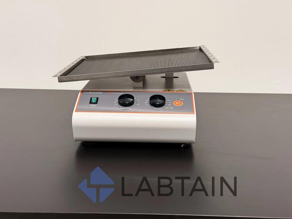 Used Corning LSE Platform Rocker XL – Model 6703 – Large-Capacity Laboratory Rocker – Excellent Condition