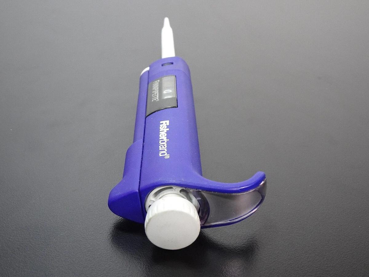 Used Fisherbrand Finnpiptte II Variable Pipette | 0.5-10uL