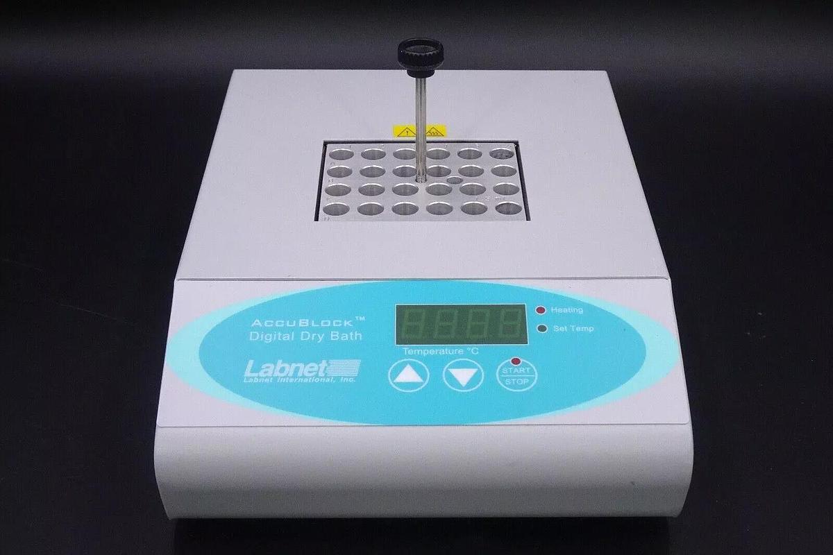 Used Labnet AccuBlock Digital Dry Bath D1100