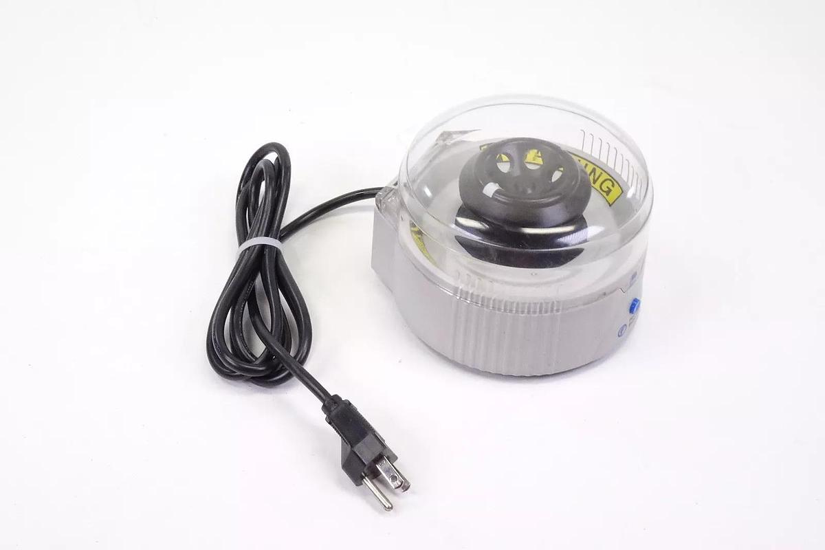 Used Fisher Scientific Mini Centrifuge – Model 05-090-128 – 6-Place Rotor – Excellent Condition