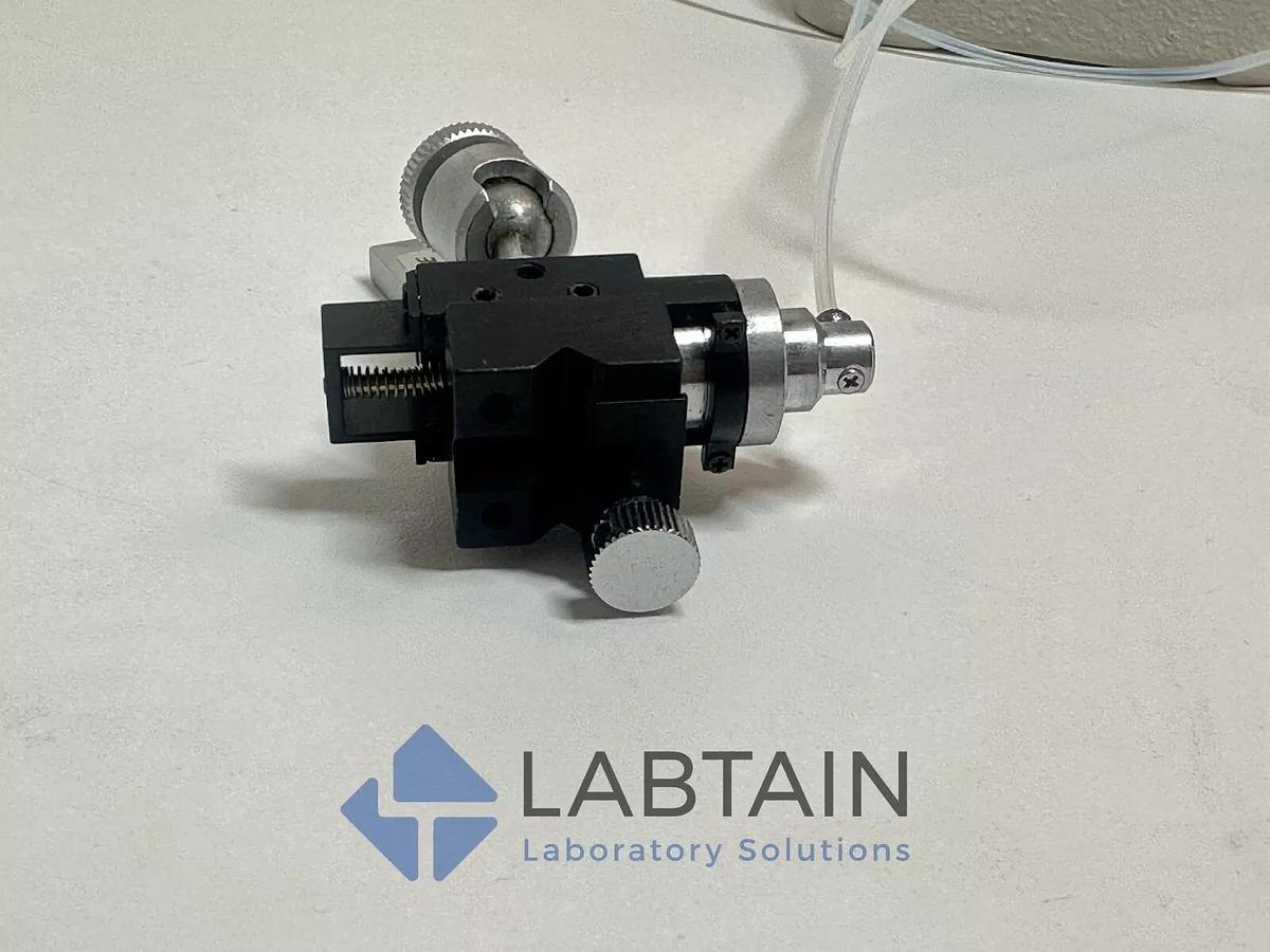 Used NARISHIGE MMO-220A-W One-axis Oil Hydraulic Micromanipulator