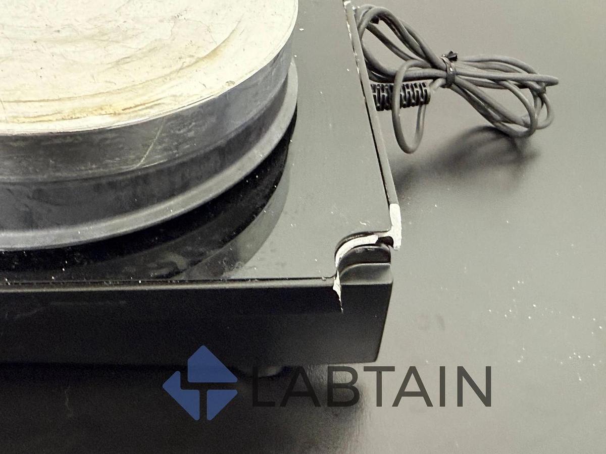 Used IKA PLATE S001 Digital Heating Magnetic Stirrer | 220033103