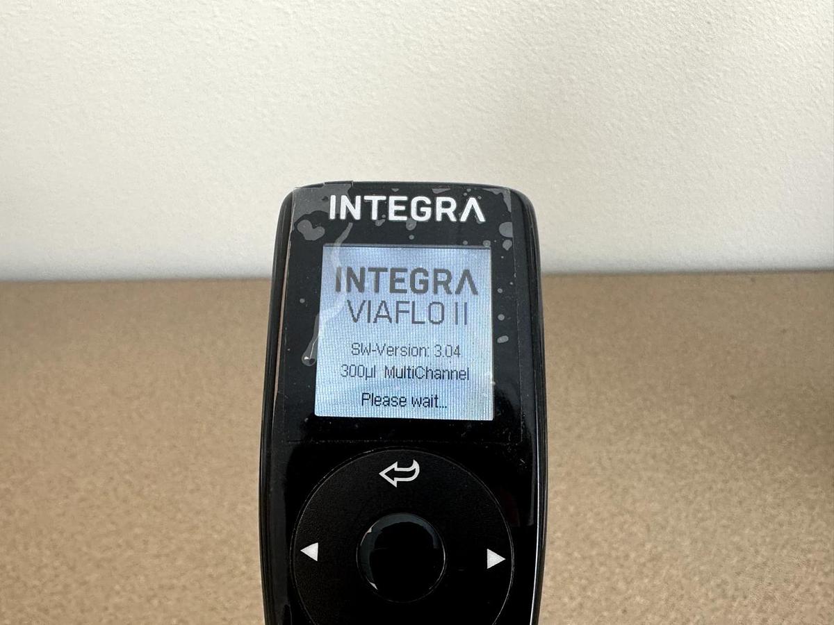 Used Integra VIAFLO 12-Channel Electronic Pipette 300 µL – 10–300 µL – P/N 4633 – Tested – Quick Shipping