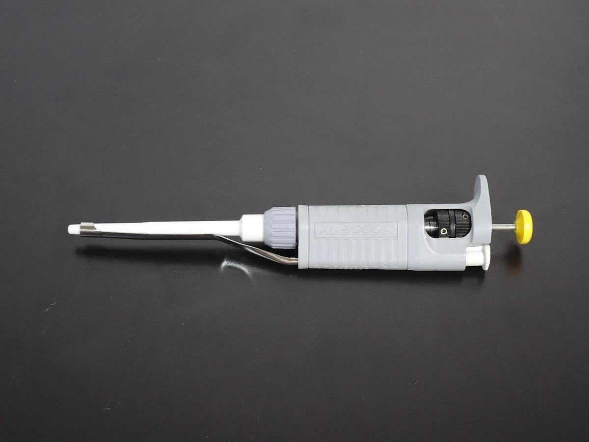 Used Denville Lab Pipette XL 3000i | 20-200uL | w/Warranty