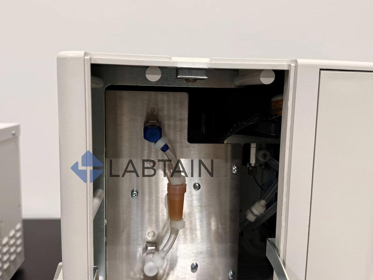 Used Luminex 200 Cytometer – With Luminex SD Reader & Luminex XYP Sample Handling System