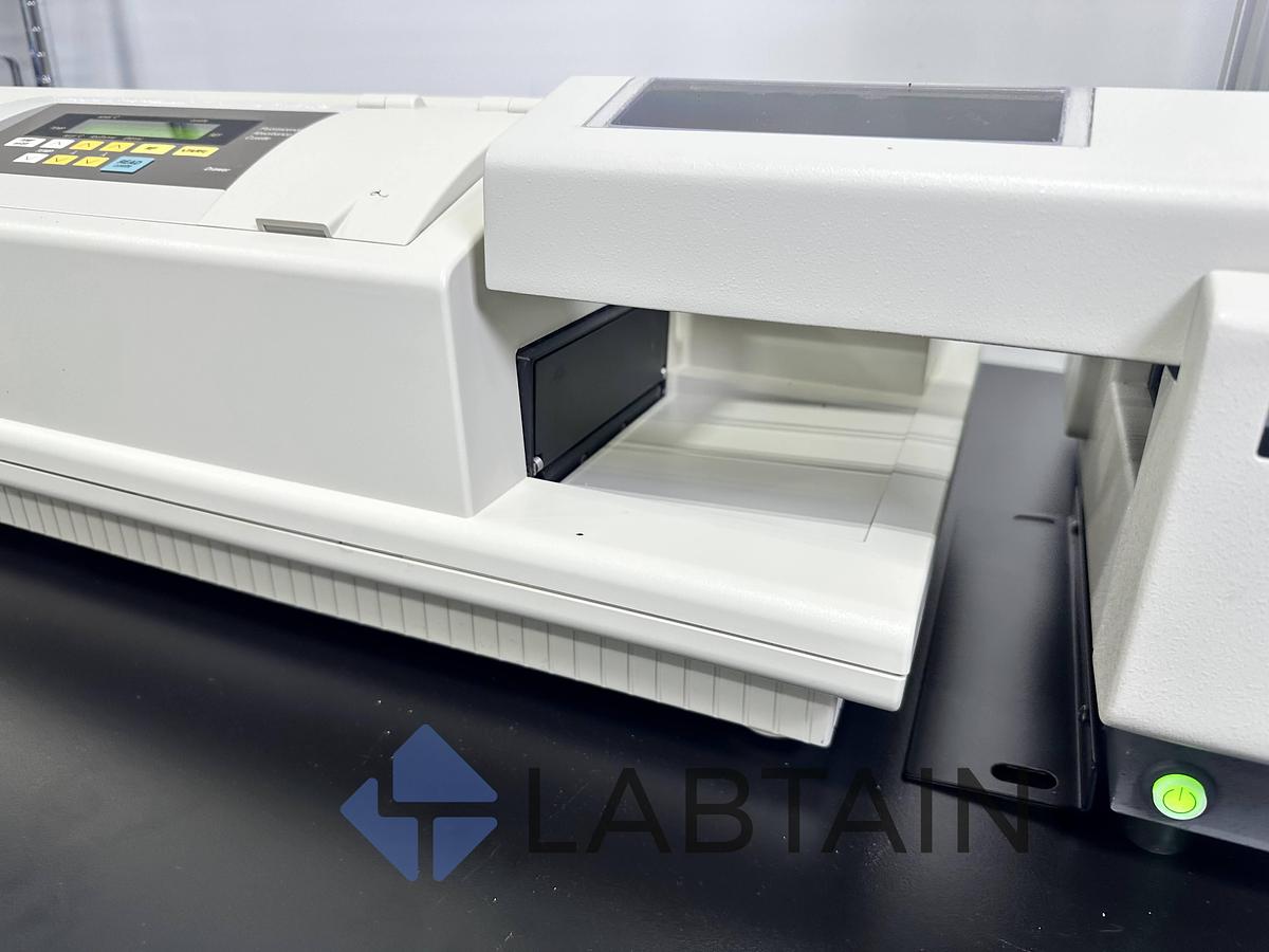 Used Molecular Devices SpectraMax M2e Microplate Reader – Fluorescence & Absorbance – w/ StakMax DE05102 – Tested – Issue 313