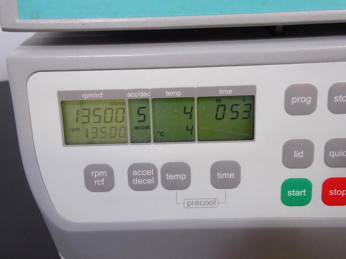 Used Hermle Labnet Z216 MK Refrigerated Centrifuge 305.00 V02 SN 61115044 – As-Is