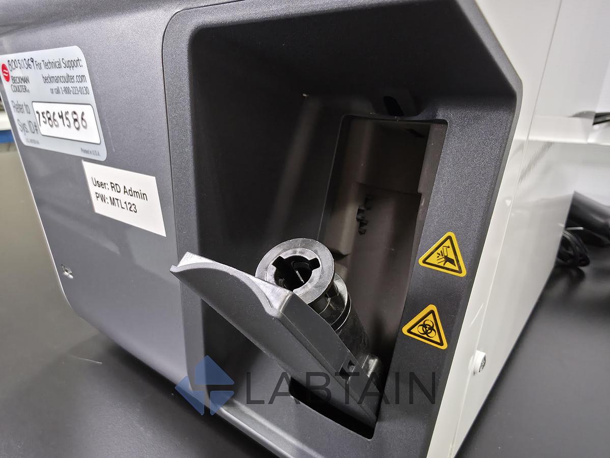 Used Beckman Coulter DxH 520 Hematology Analyzer (B40602) - 2020 Model with 2D Barcode Scanner