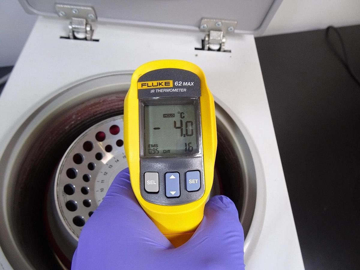 Used Hermle Labnet Z216 MK Refrigerated Centrifuge 305.00 V02 SN 61115044 – As-Is