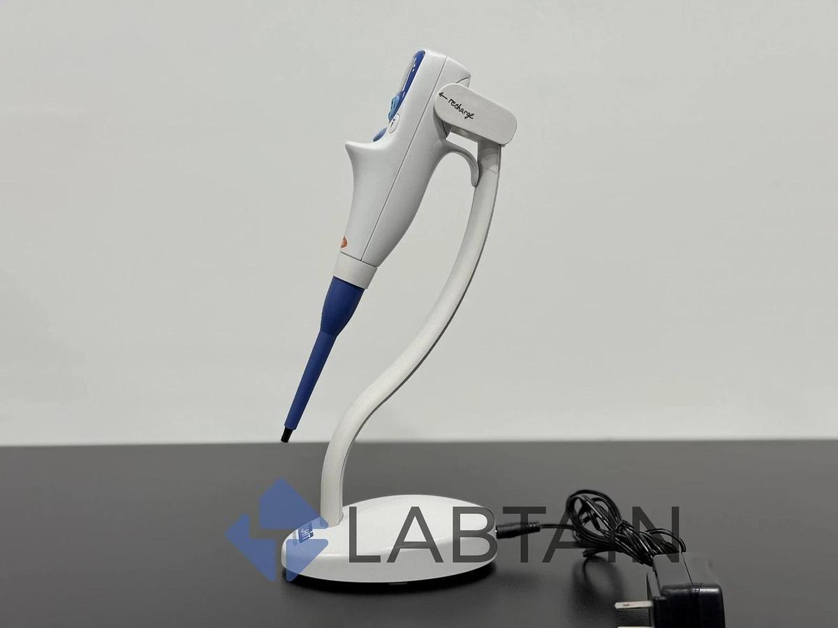 Used BIOHIT (Sartorius) eLINE Electronic Pipette e300 with Charging Stand