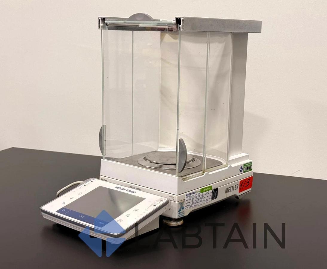 Used Mettler Toledo XPE204S Precision Balance Digital Scale
