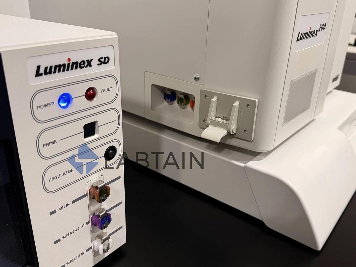 Used Luminex 200 Cytometer – With Luminex SD Reader & Luminex XYP Sample Handling System