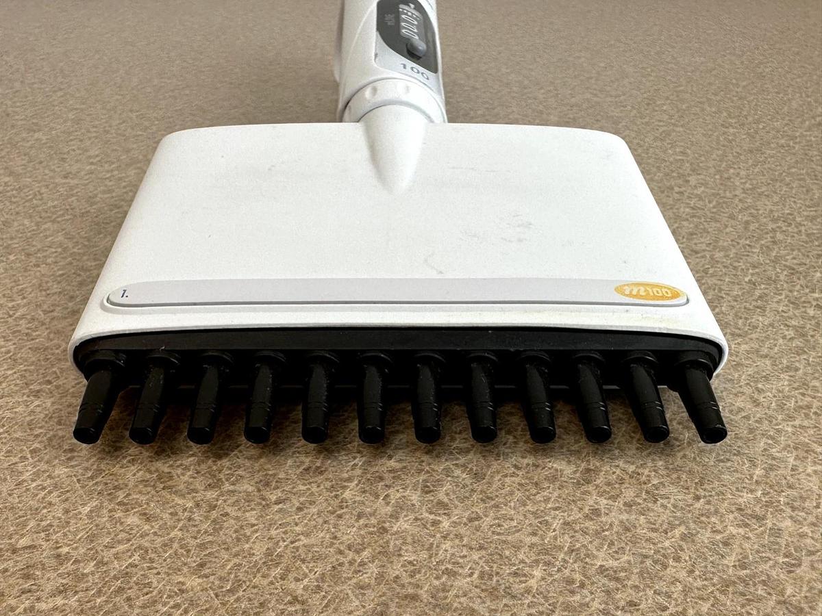 Used Sartorius/BIOHIT mLINE m100 Manual 12-Channel Pipette | 5-100uL