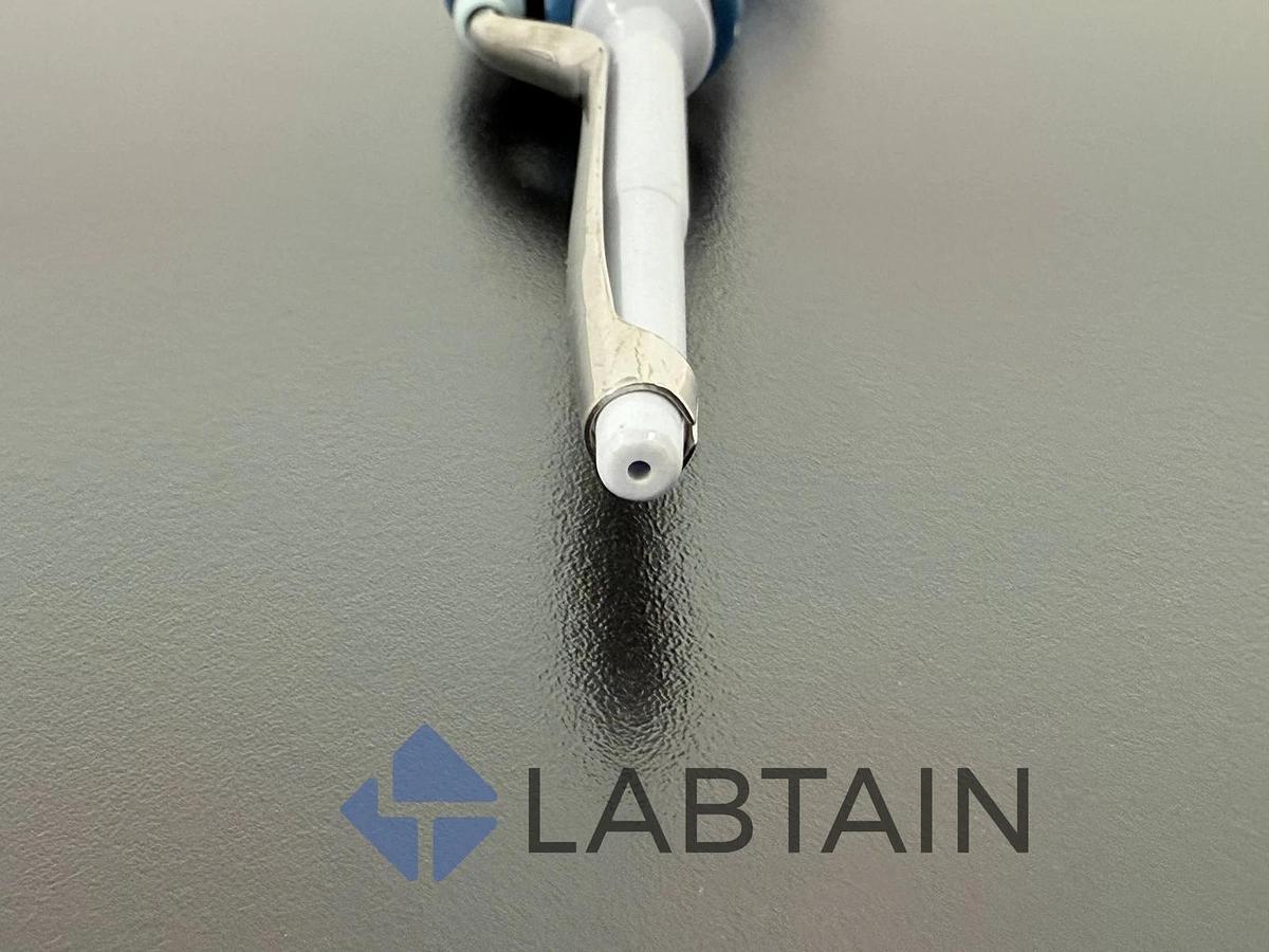 Used VWR SoftGrip Pipette 20-200ul