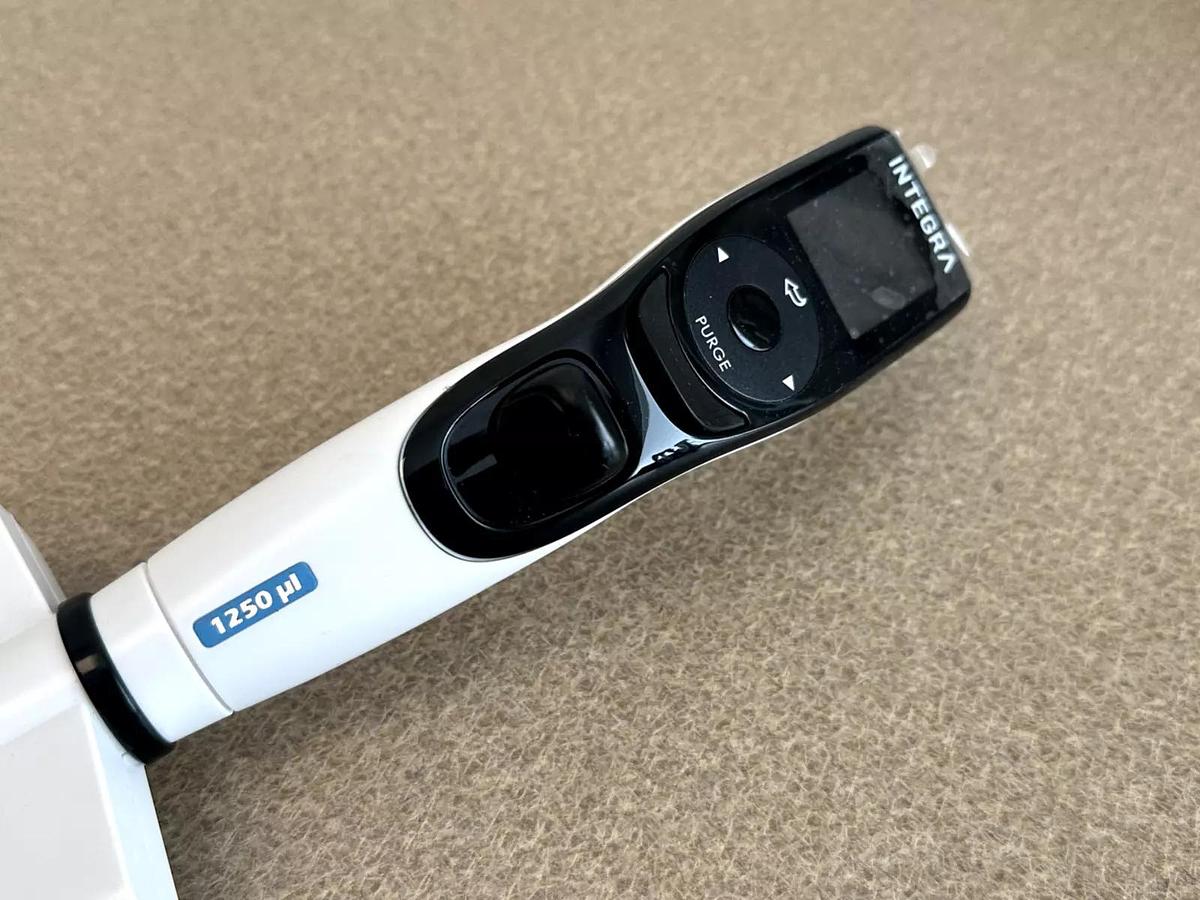 Used Integra VIAFLO 8-Channel Electronic Pipette 1250 µL – 50–1250 µL – P/N 4624 – Tested – Quick Shipping