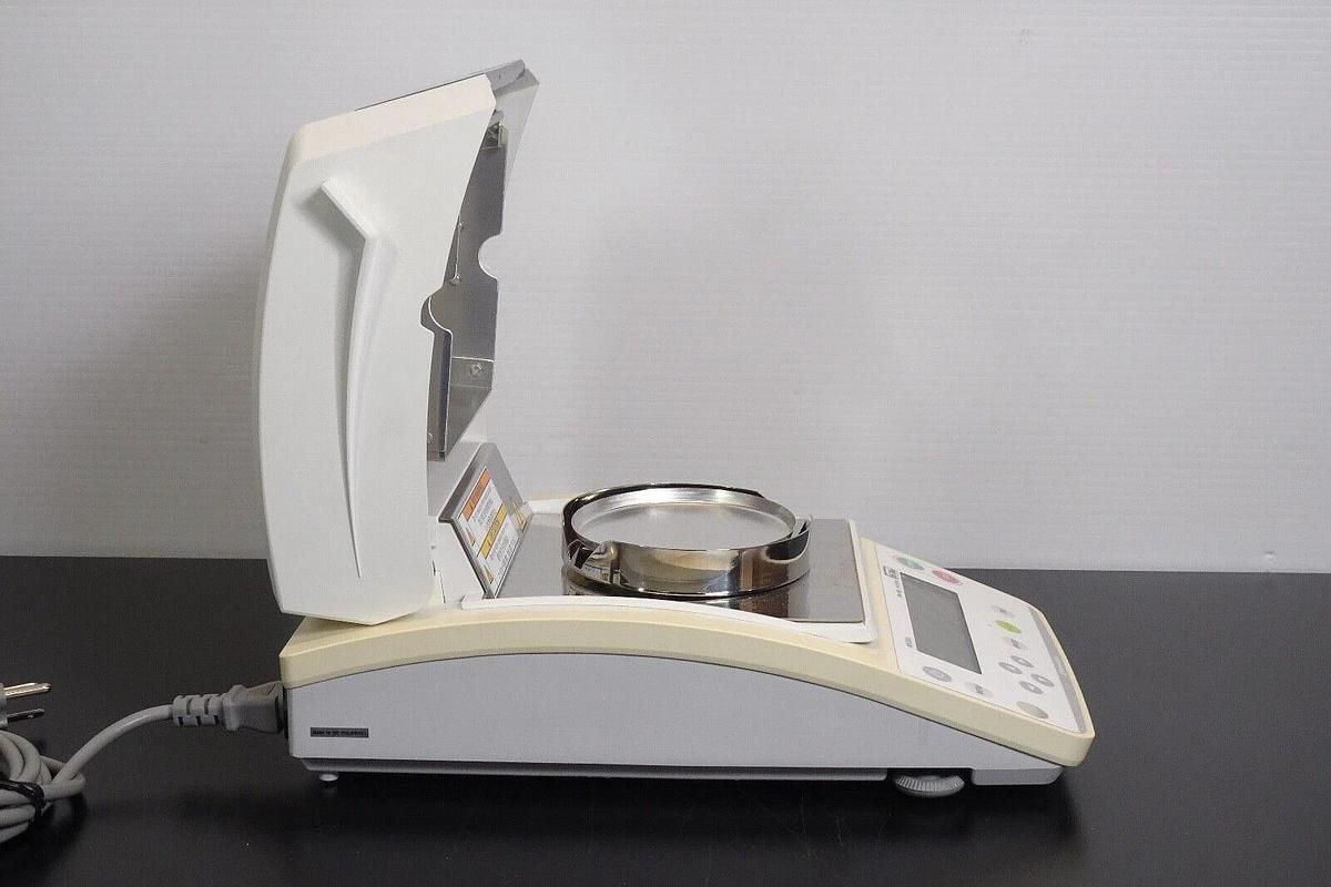 Used Shimadzu MOC63u Moisture Analyzer Balance – 60g x 0.001g – Tested
