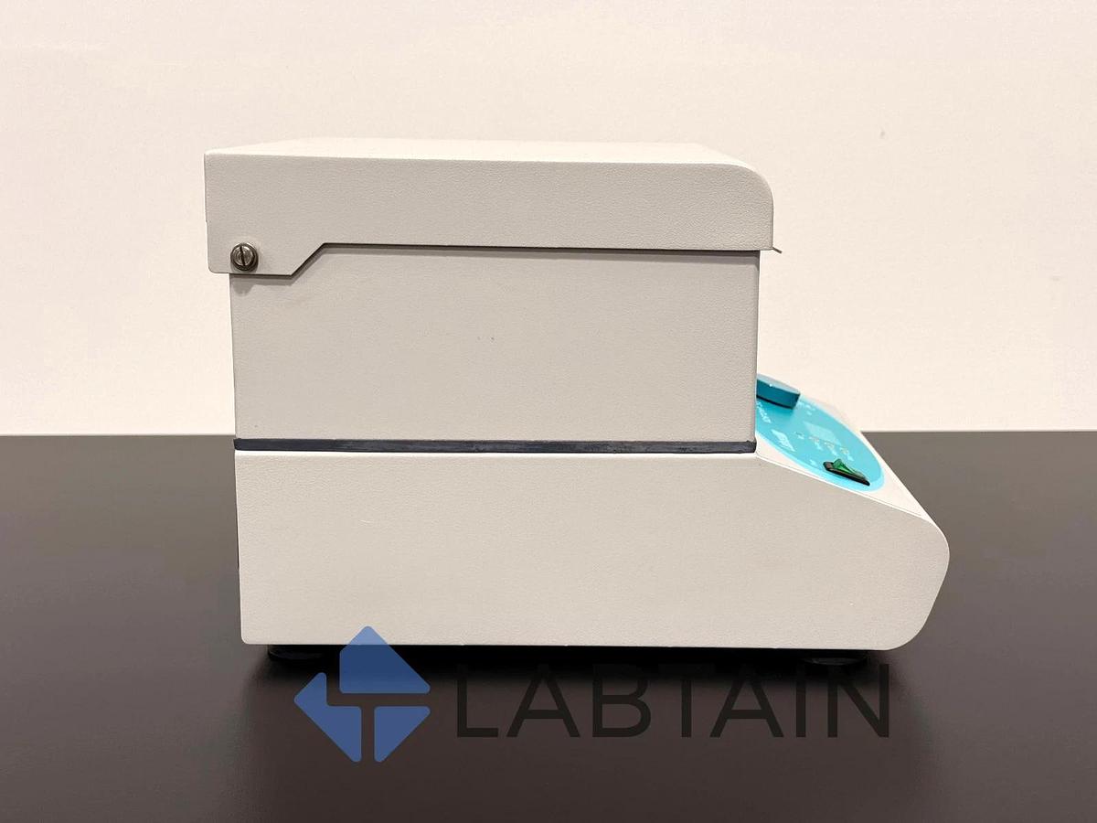 Used Labnet Vortemp 56 Incubator Shaker – Model S2056-A – With Microplate Platform