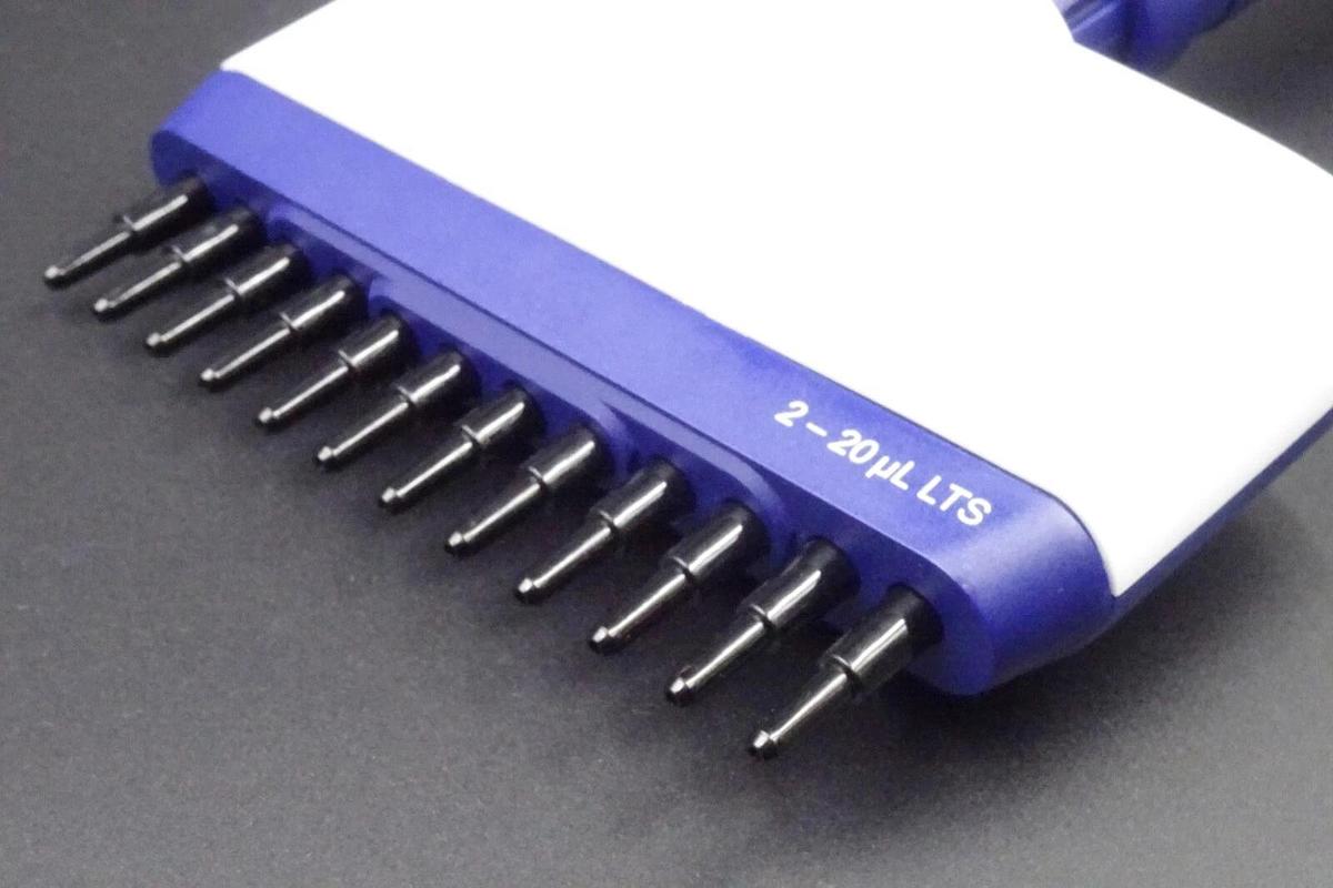 Used Rainin Pipet-Lite L20 | 2-20uL XLS | 12 Channel Manual Pipette | LTS Tips