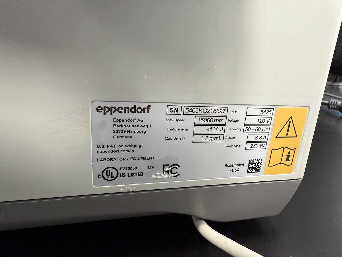 Used Eppendorf 5425 Microcentrifuge w/ FA-24x2 Rotor 15,060 RPM 120V – Used