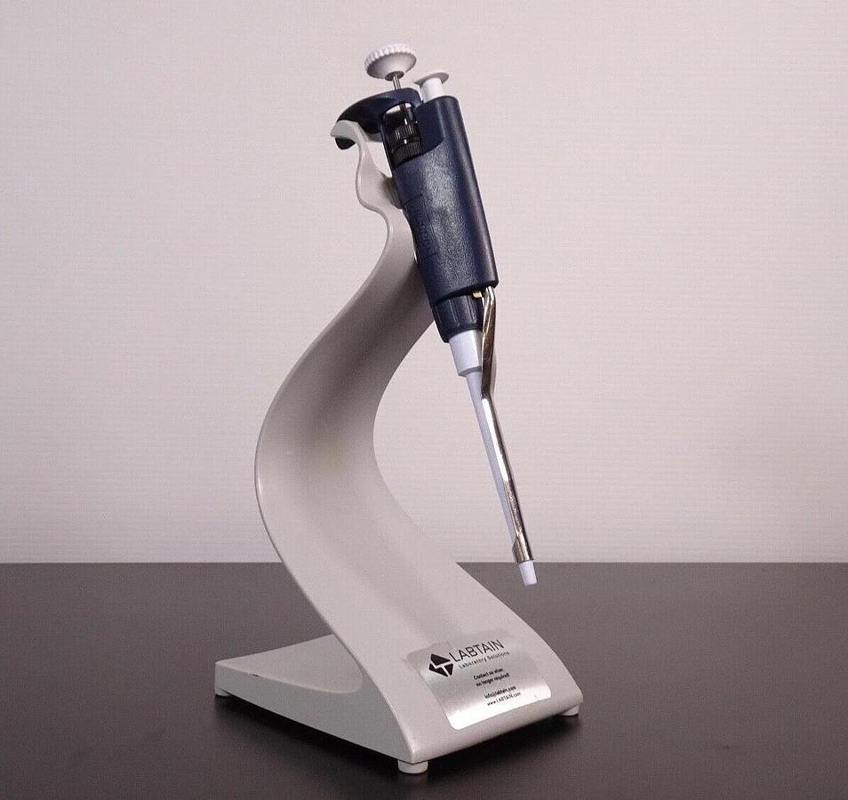 Used Rainin Classic Lab Pipette PR-200 | 20-200uL Single Channel Manual Pipette